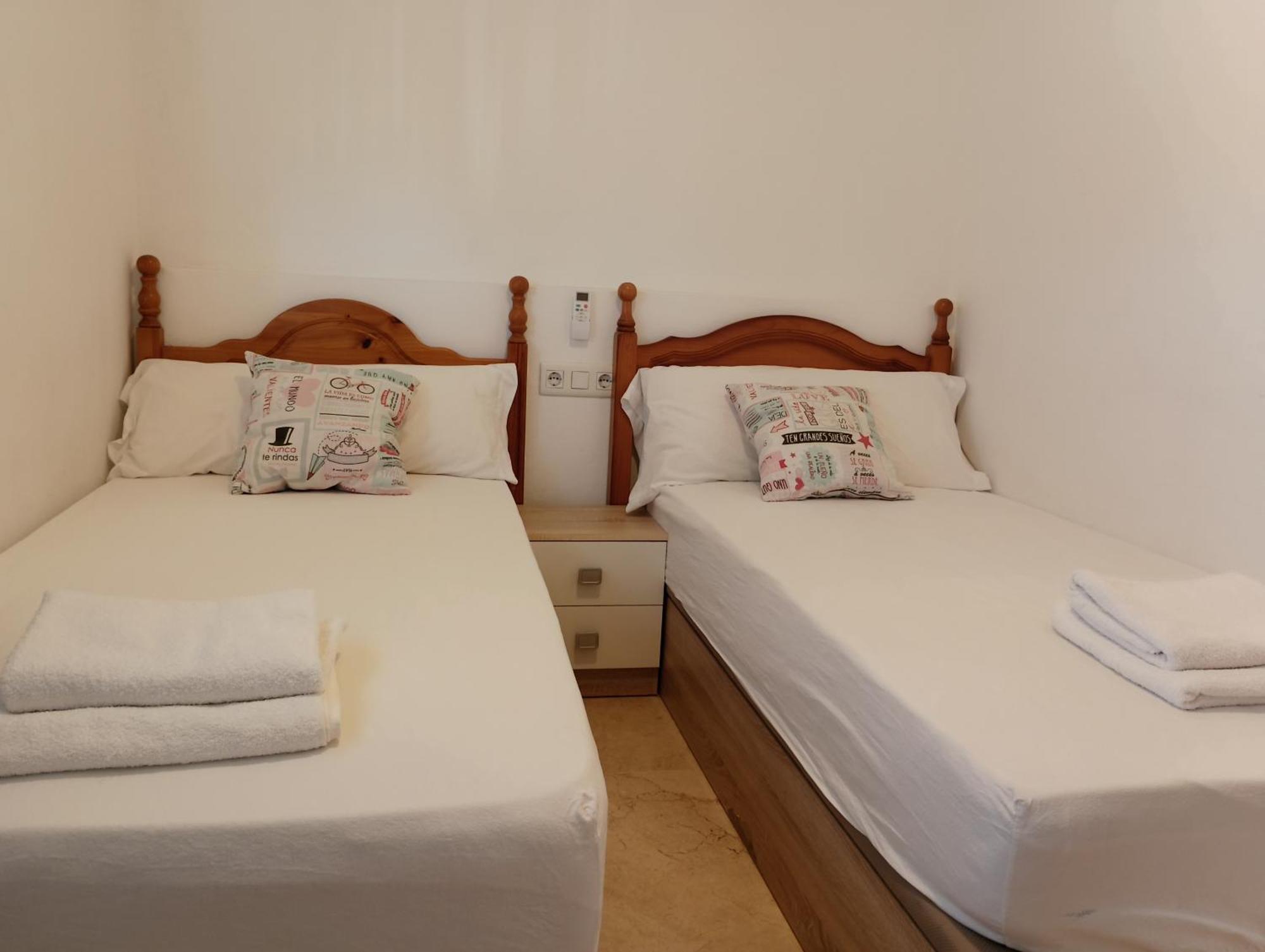Holiday Apartment Torres Montecarlo Бенидорм Экстерьер фото